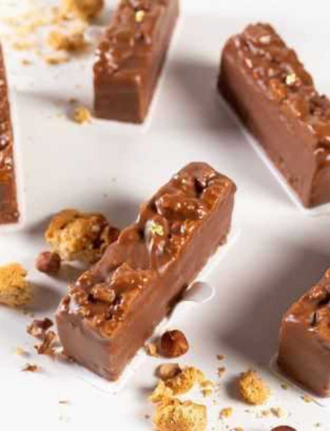 Нарезное пирожное «Ореховый брейк‑данс» (Вера Никандрова)