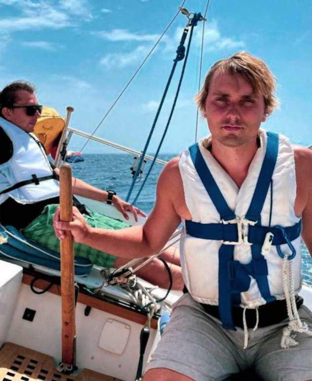 Капитан небольшой яхты + Книга «Руководство по покупке яхты от А до Я, подготовка и переход в Средиземное море» (Вадим Луппо)