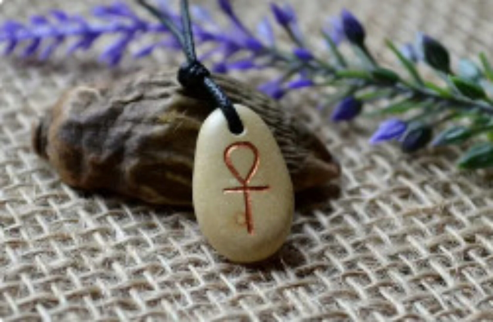 Амулеты и Талисманы (Лариса Кузнецова-Фетисова)