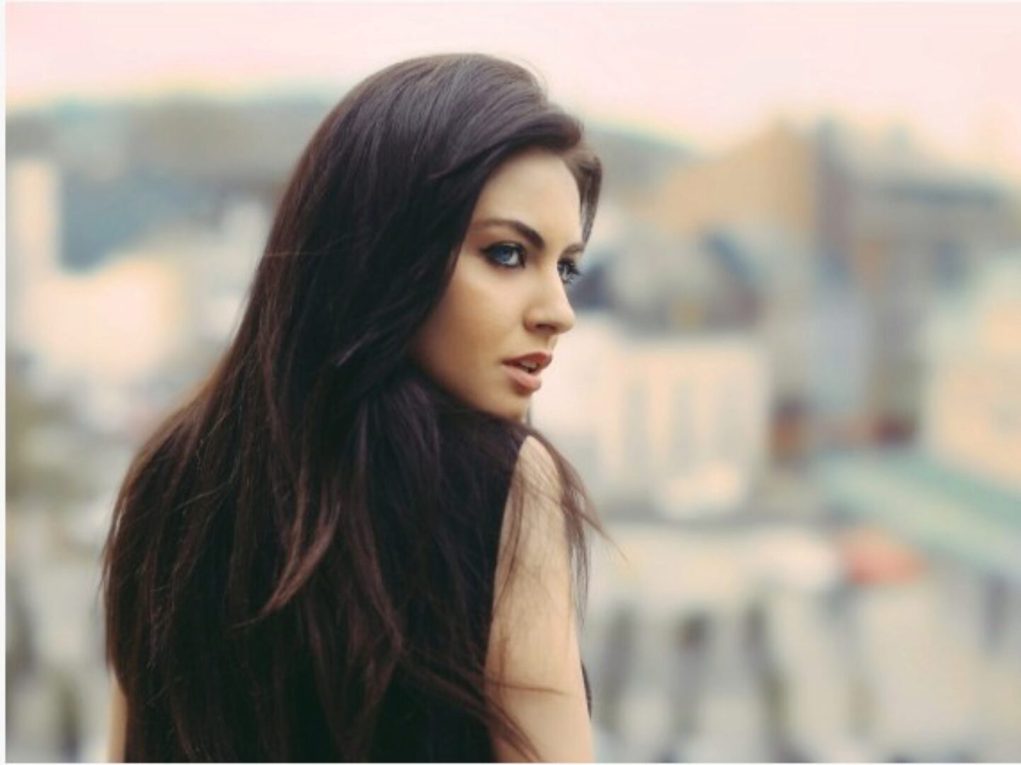 Жемчужина женственности (Павел Лачёв)