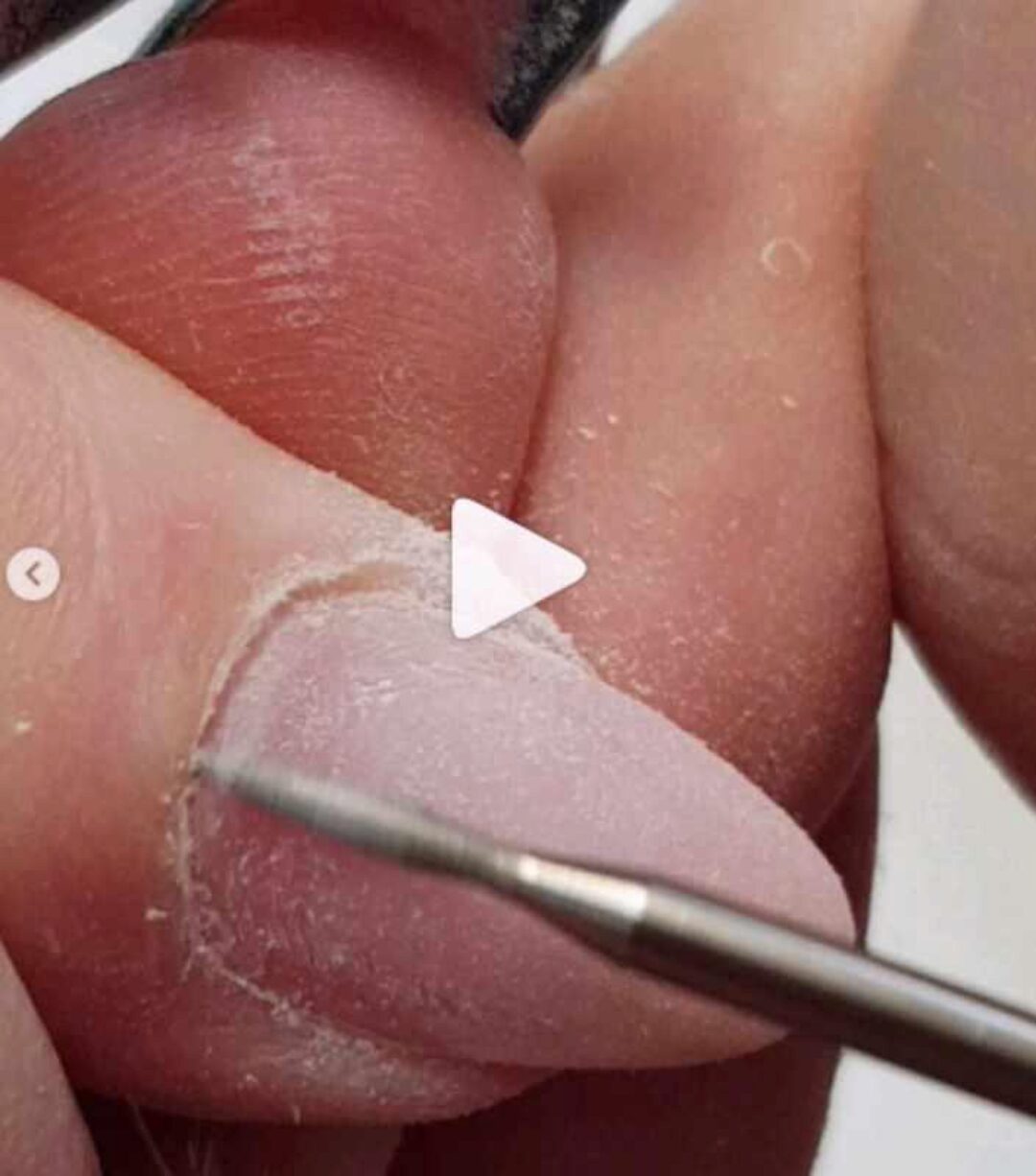 Комбинированный и аппаратный маникюр (Мария Болотова)