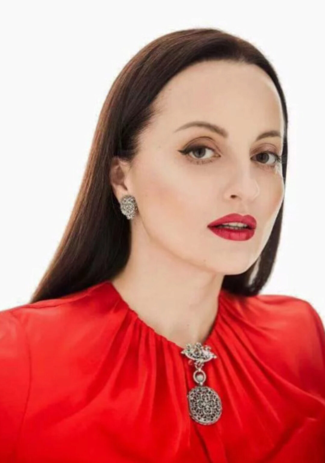 Фокусы языка по-женски (Алуника Добровольская)