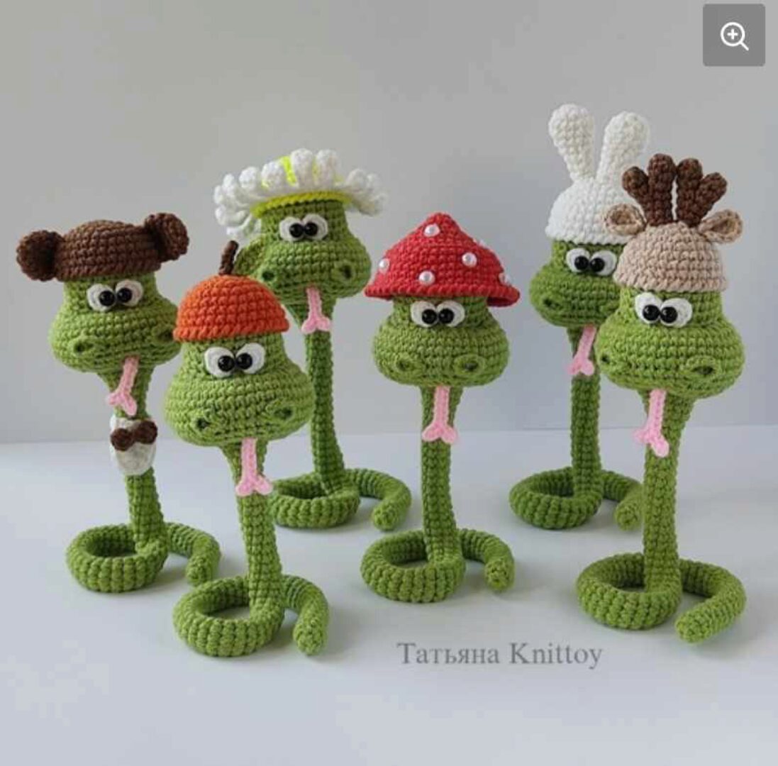 Змейки в шапочках (Tatyana Knittoy)