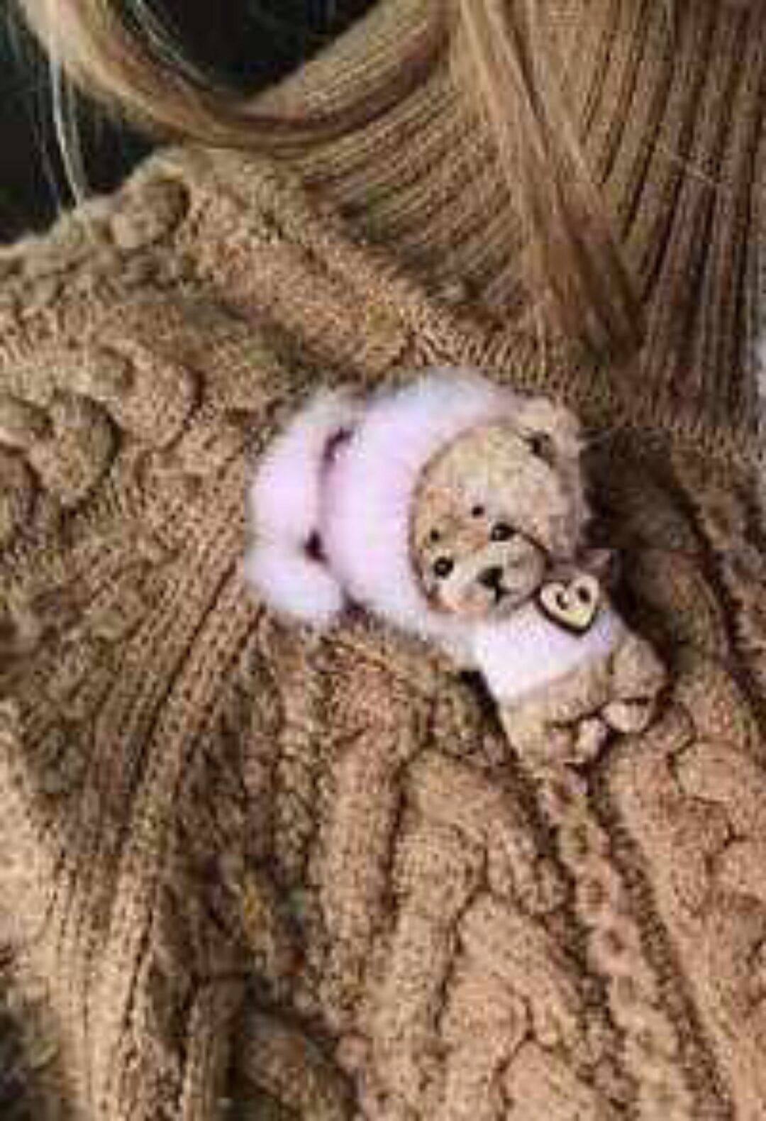 Брошь Мишкозайка (Светлана Мацкевич)