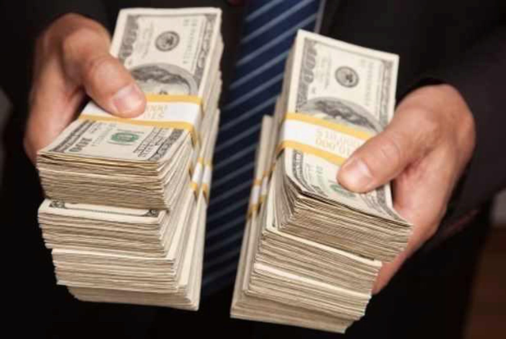 Я Есмь Миллионер (Лавиния Сина Шендрей)