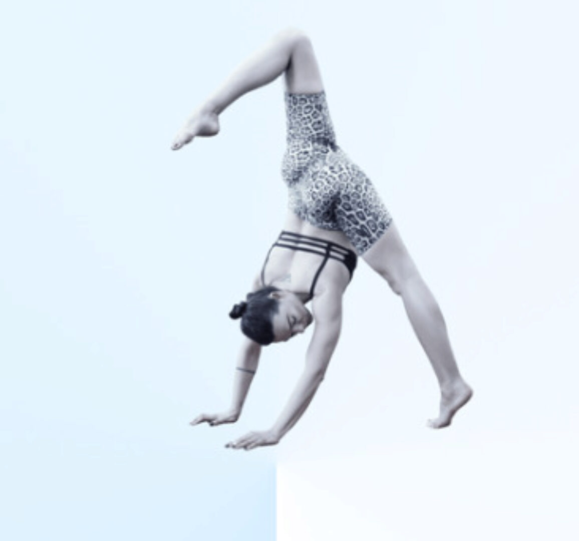 Дживамукти йога. Урок 90 минут (Алена Тихонова)