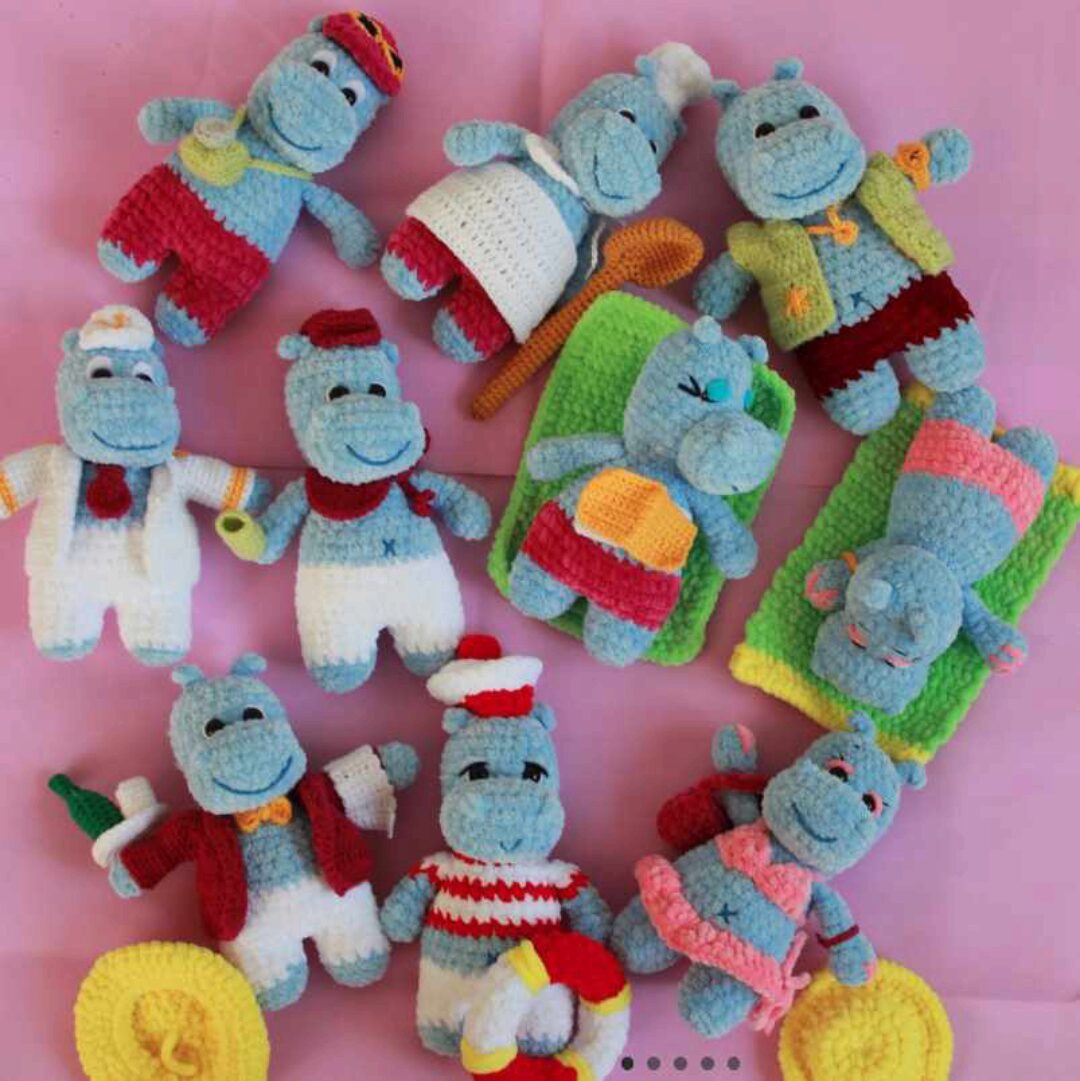 Бегемоты на отдыхе (Алёна Додонова)