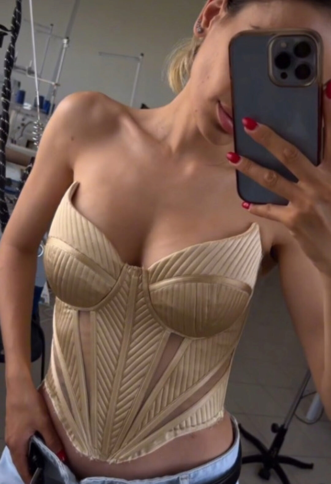 Корсета Силуэт. Размеры XS, S, M (Роза Карапетян)