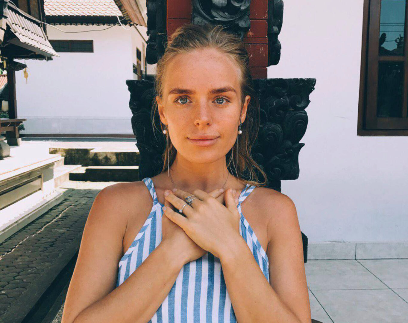 Первые шаги в йоге.  Йога для начинающих (Наташа Будникова)