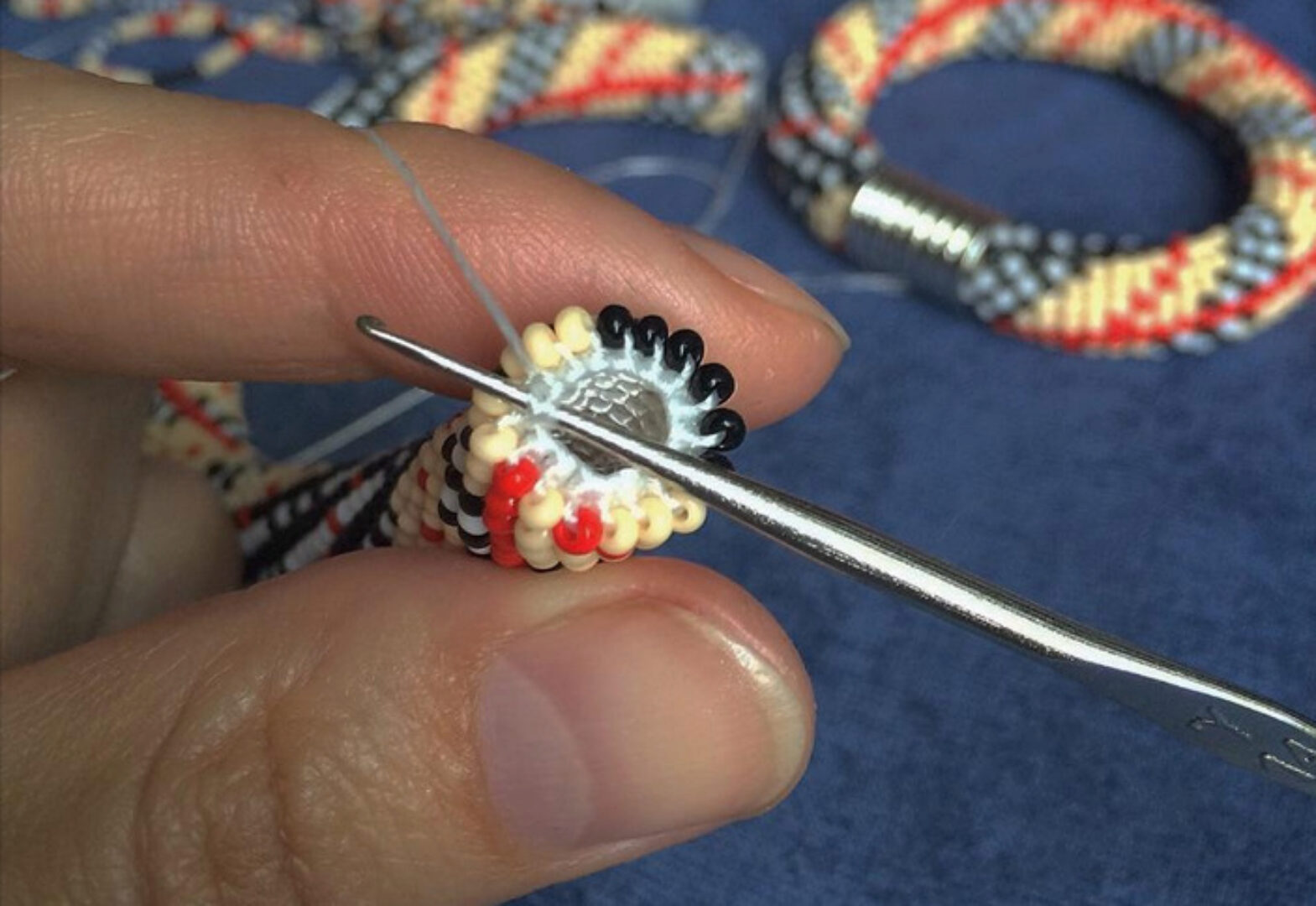 [biser_obuchenie] Онлайн курс по вязанию жгутов из бисера (Ольга Кузьмина)