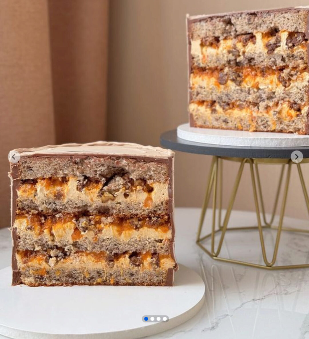 [lambina.cake] Ореховый торт с вареной сгущёнкой и курагой (Елена Ламбина)