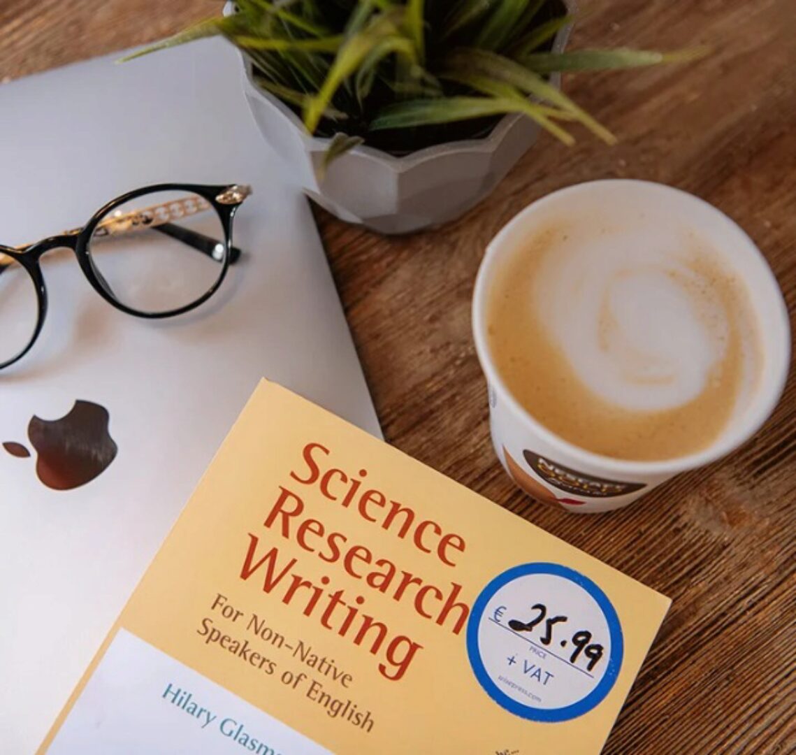 Практическая школа по научным публикациям. Вольный слушатель (Евгения Харченко, Галина Киреева)