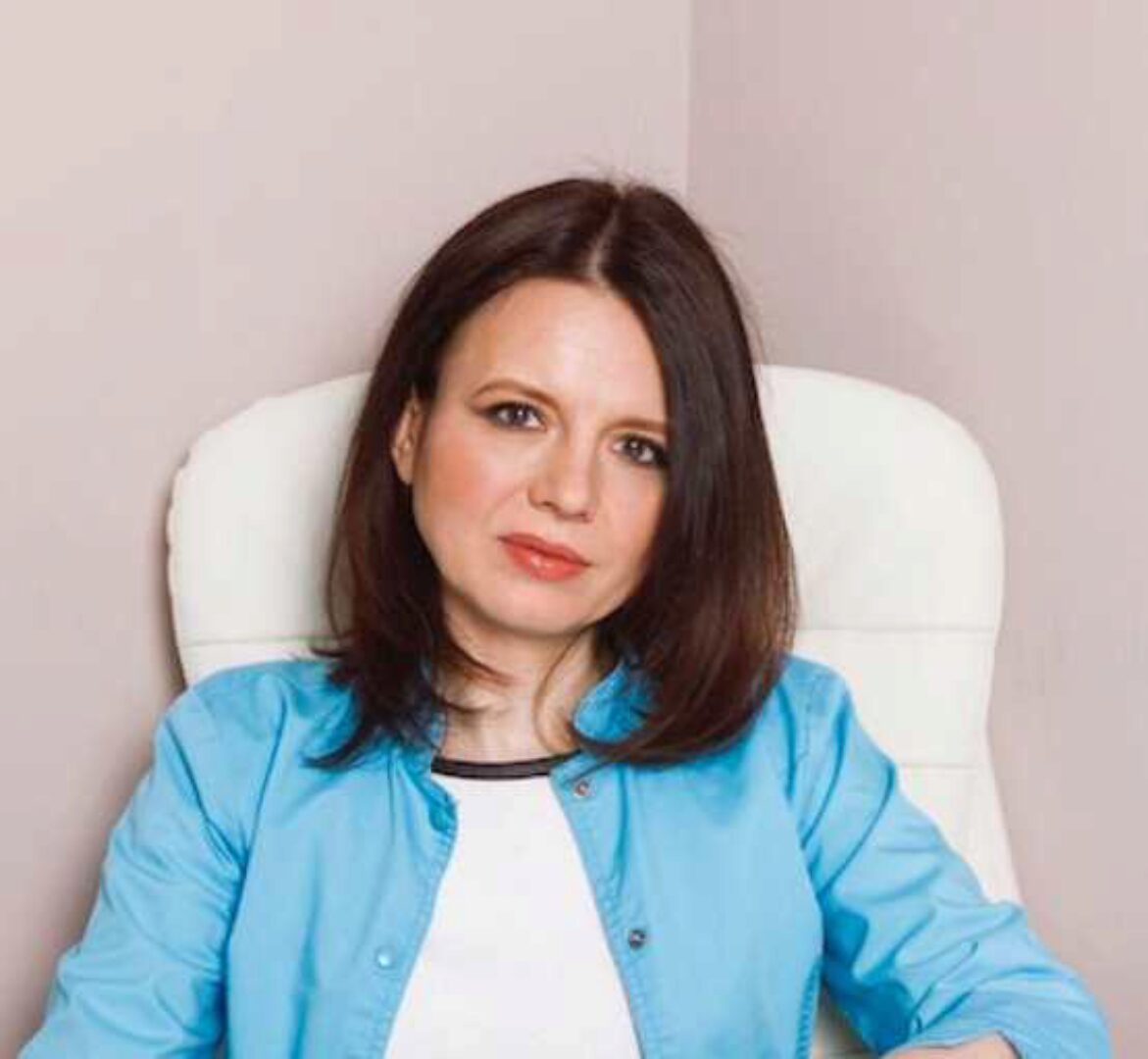 Закрытый клуб. Февраль 2023 (Юлия Блюм)