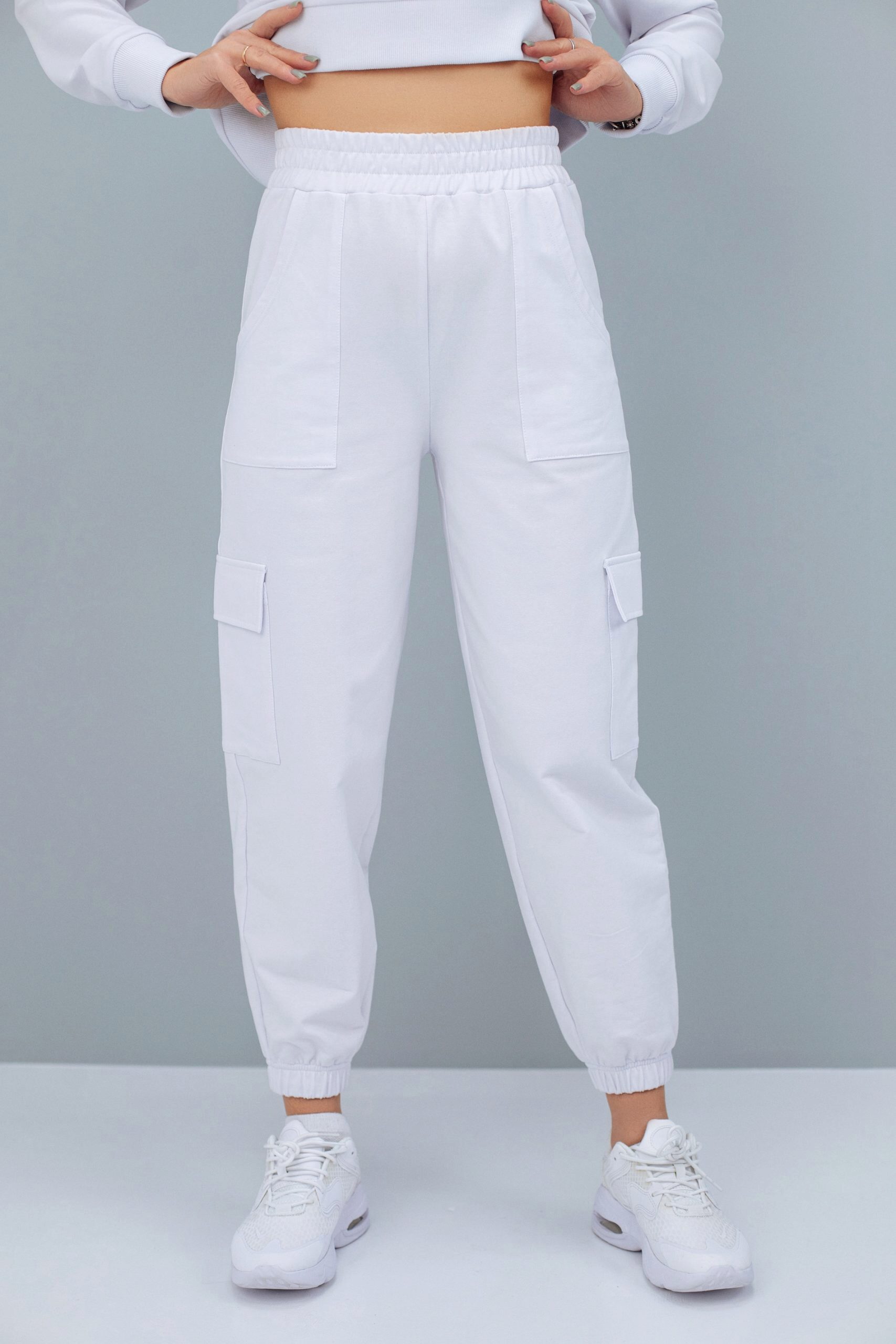 Джоггеры – Костюм Белый (Элина Патыкова)