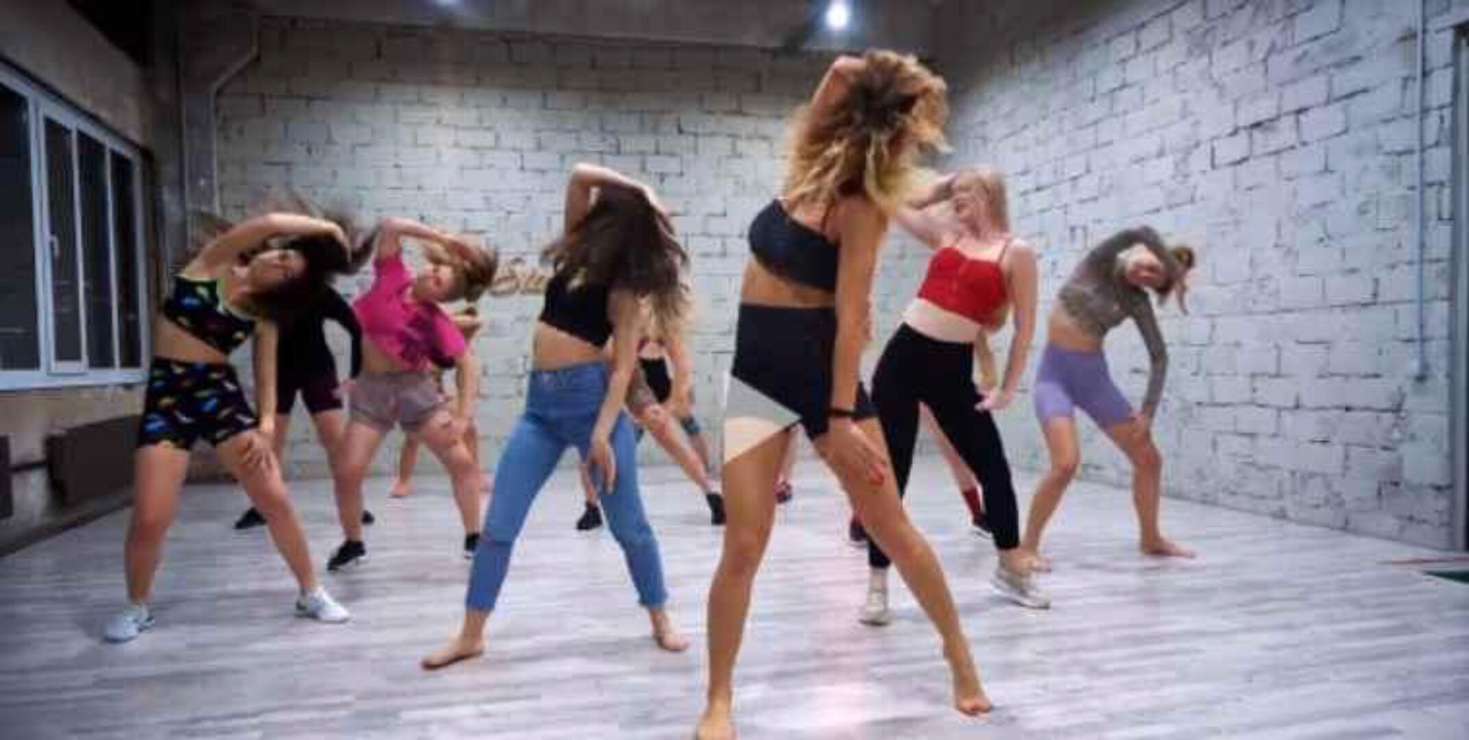 Dancehall: зажигательные танцы только для женщин (Марина Паутова)