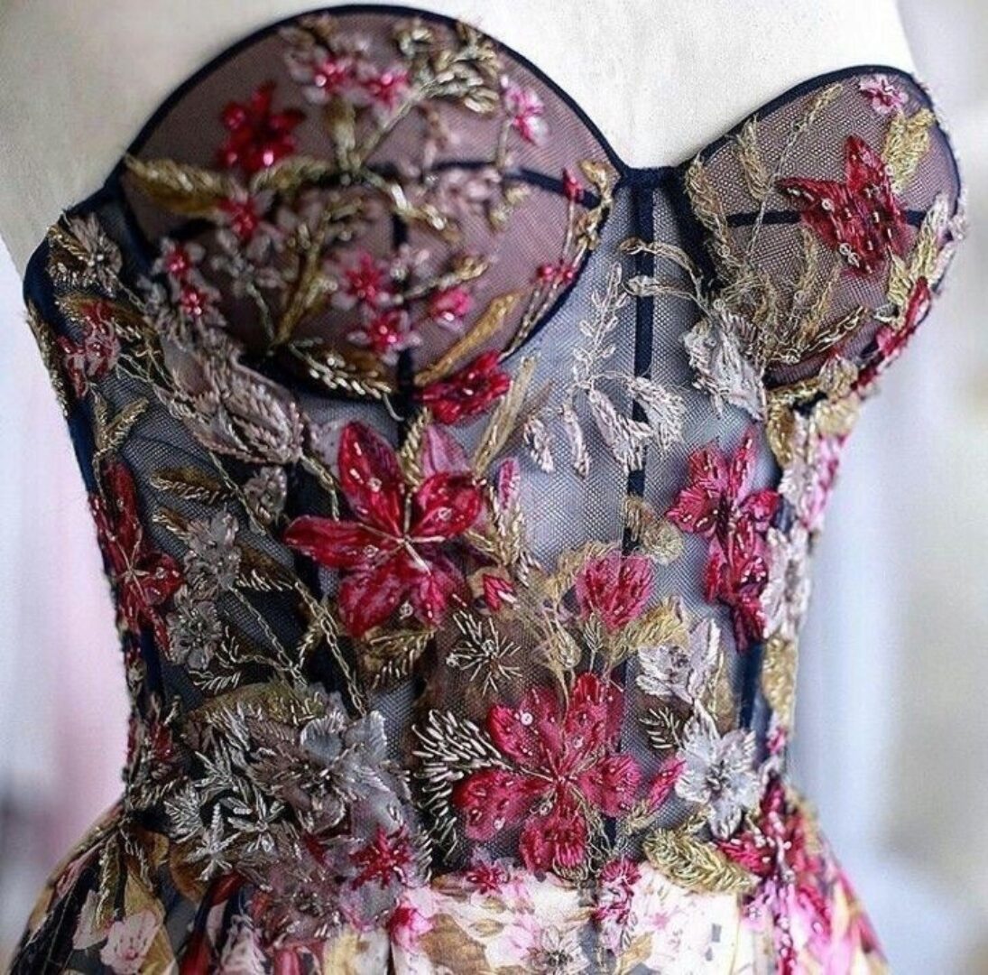 [Выкройки всем] Корсет на чашке (Валерия Останий)